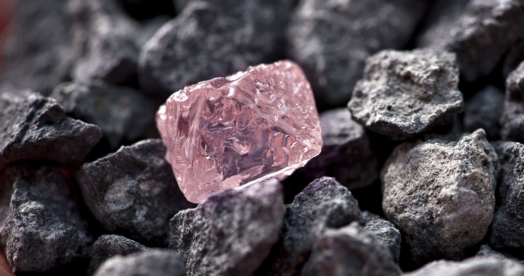 12.76-Carats-Rare-Pink-Diamond-1